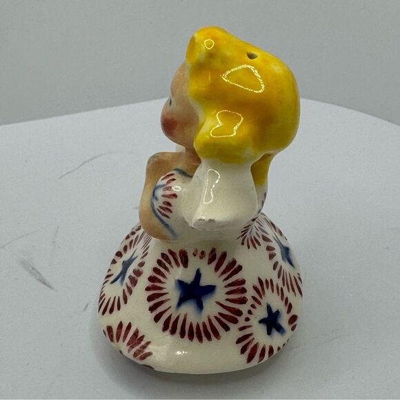 Vintage Angel Figurine with Star Pattern - Picture 2 of 6